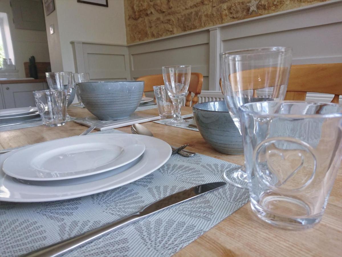 Pass The Keys The Pippins A Cotswold Cottage And Garden Parking Stow-on-the-Wold Esterno foto